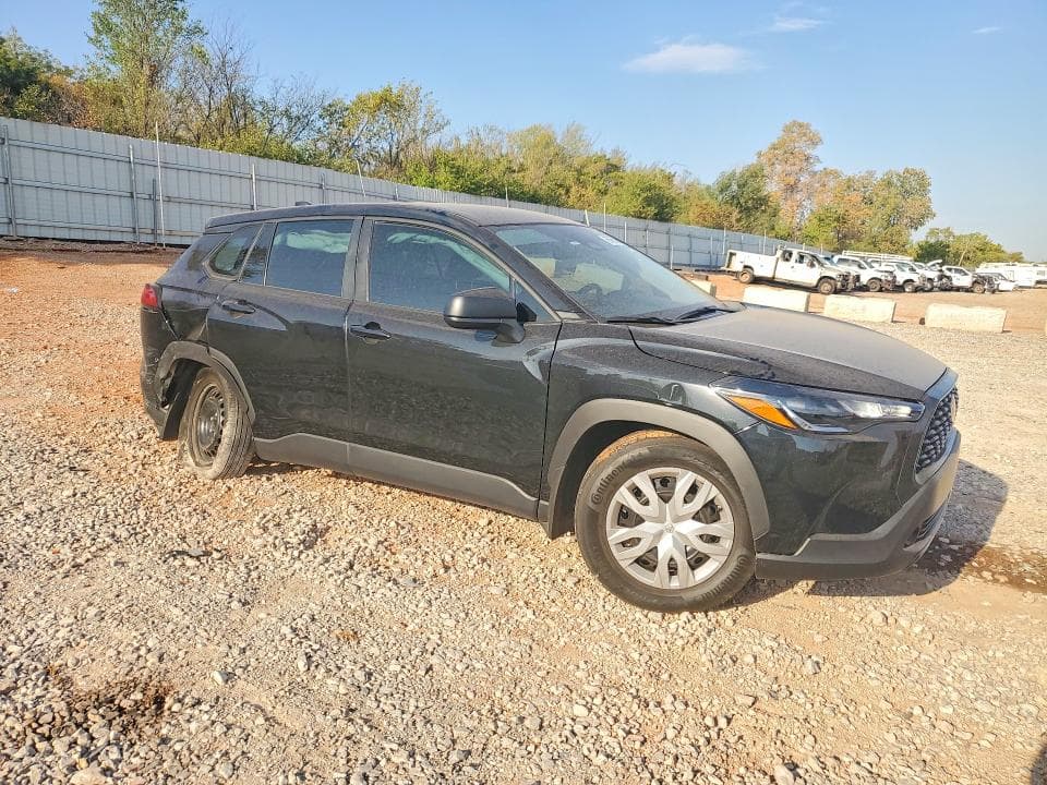 2025 TOYOTA COROLLA CROSS L 4