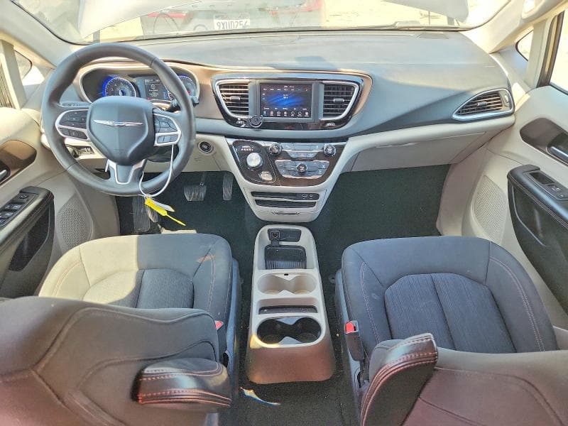 2018 CHRYSLER PACIFICA L 8