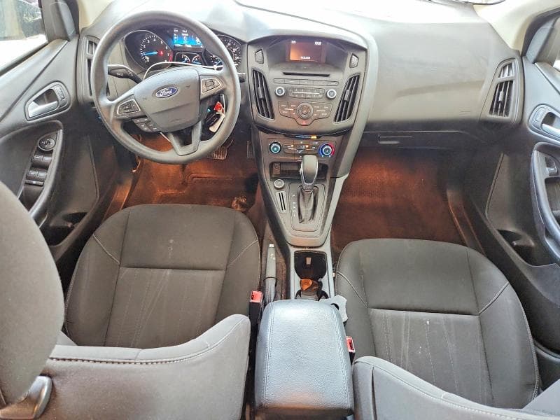 2017 FORD FOCUS SE 8