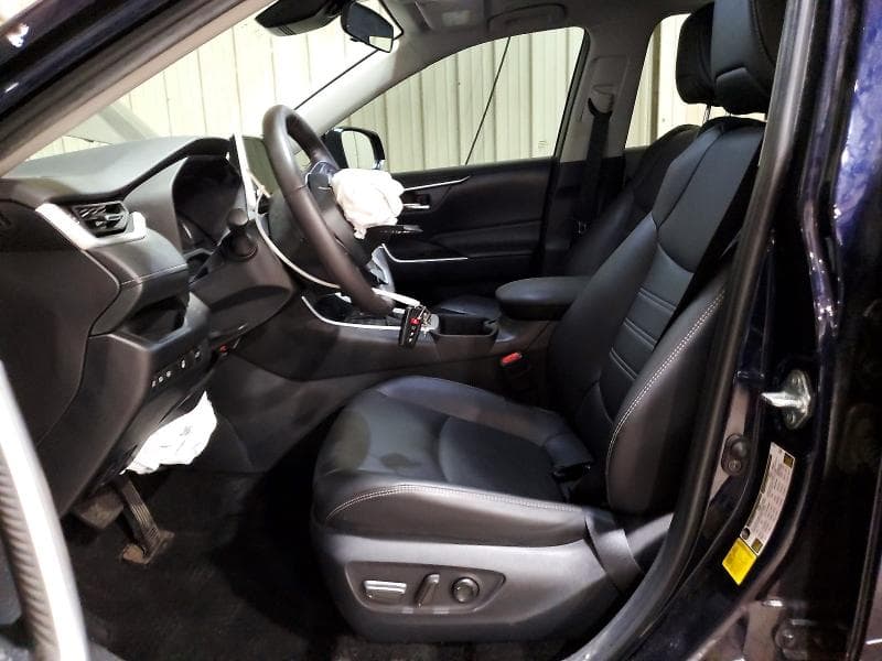 2024 TOYOTA RAV4 XLE PREMIUM 7