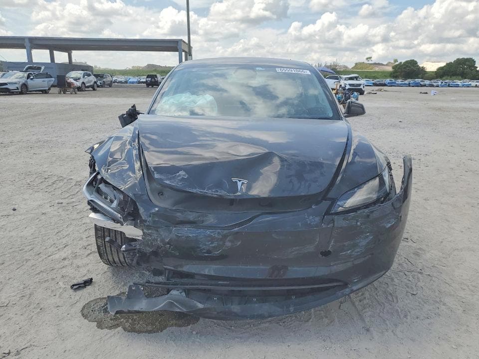 2025 TESLA MODEL 3 5
