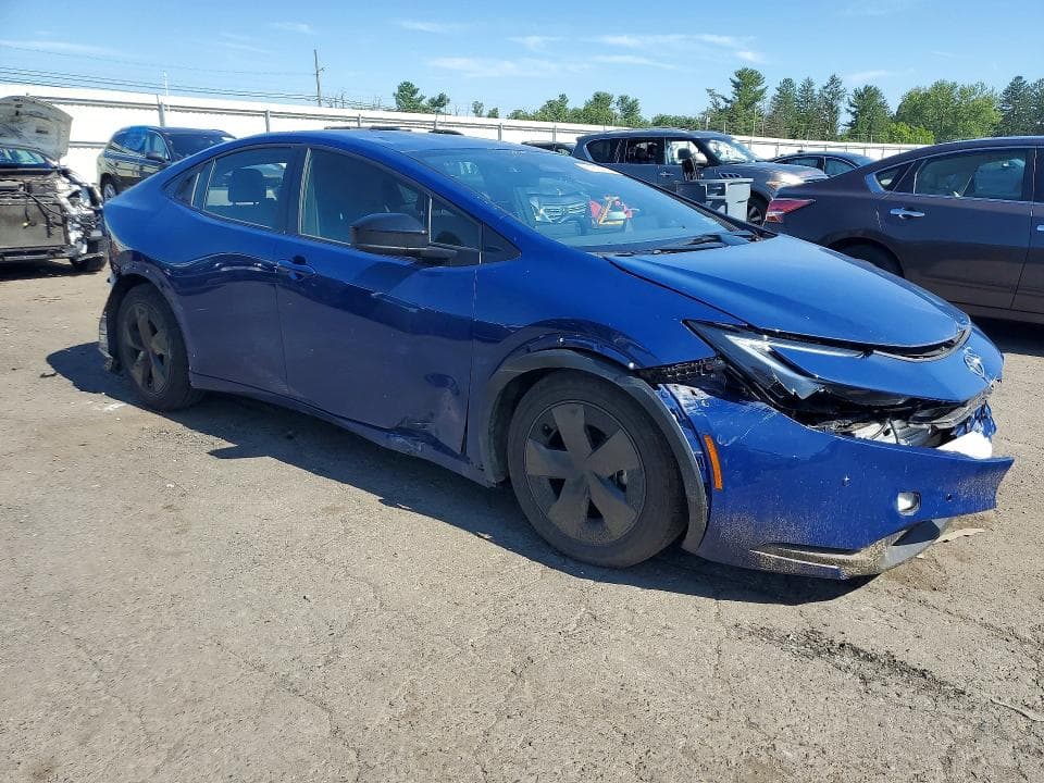 2025 TOYOTA PRIUS LE 4