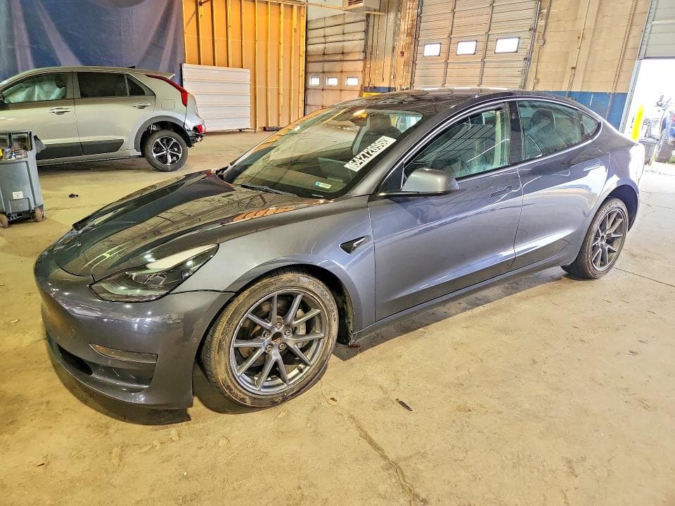 2022 TESLA MODEL 3 - 1