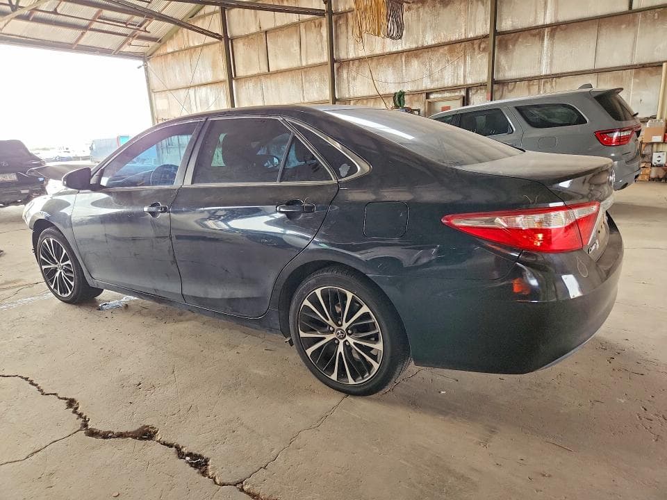 2017 TOYOTA CAMRY LE 2