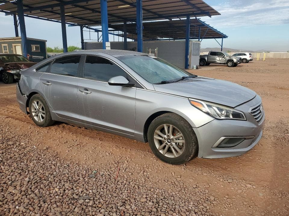 2017 HYUNDAI SONATA SE 4