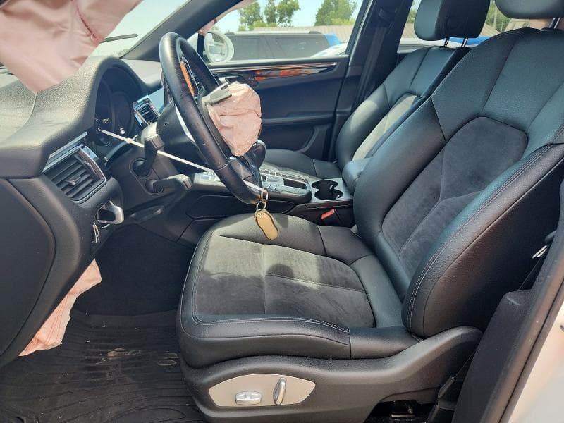 2018 PORSCHE MACAN 7