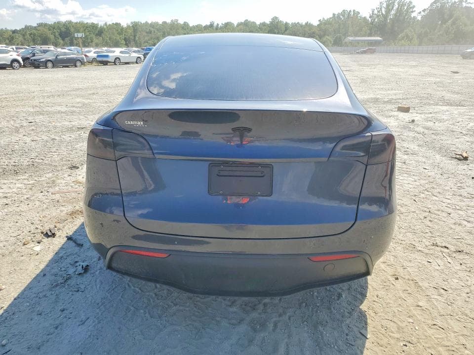 2024 TESLA MODEL Y 6