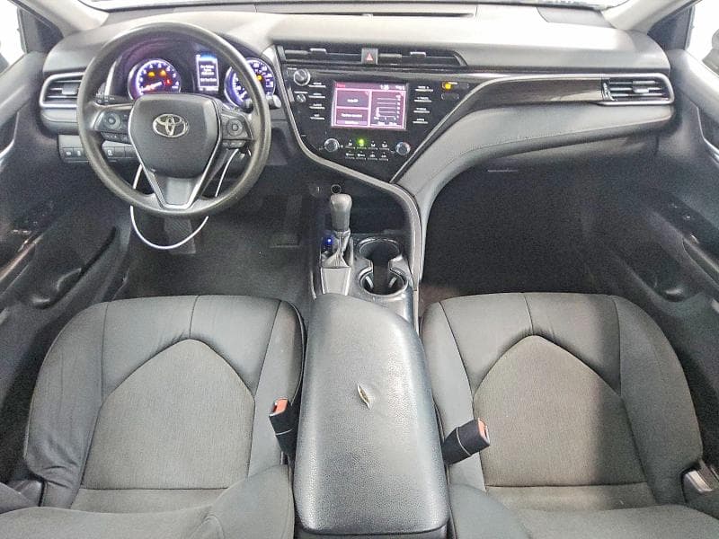 2019 TOYOTA CAMRY LE 8