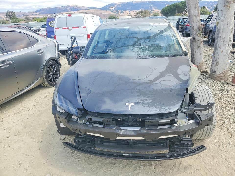 2025 TESLA MODEL 3 5