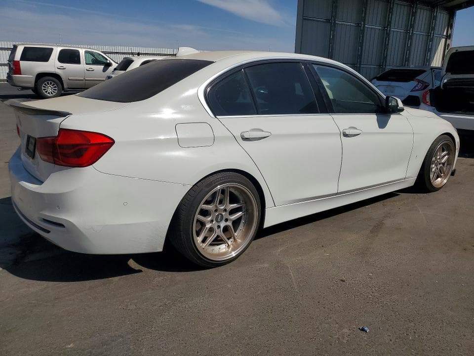 2017 BMW 330E 3