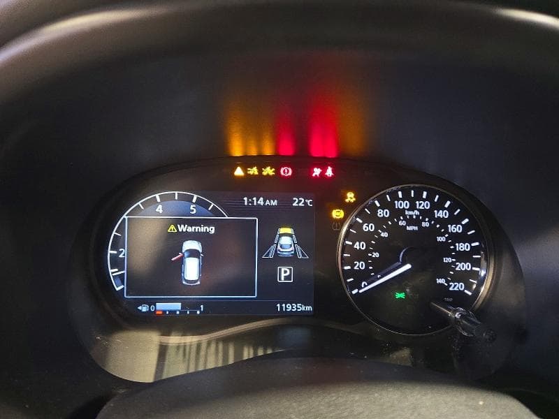 2025 NISSAN KICKS PLAY SV 9