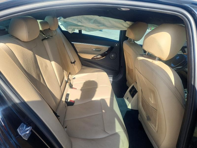 2017 BMW 330E 10