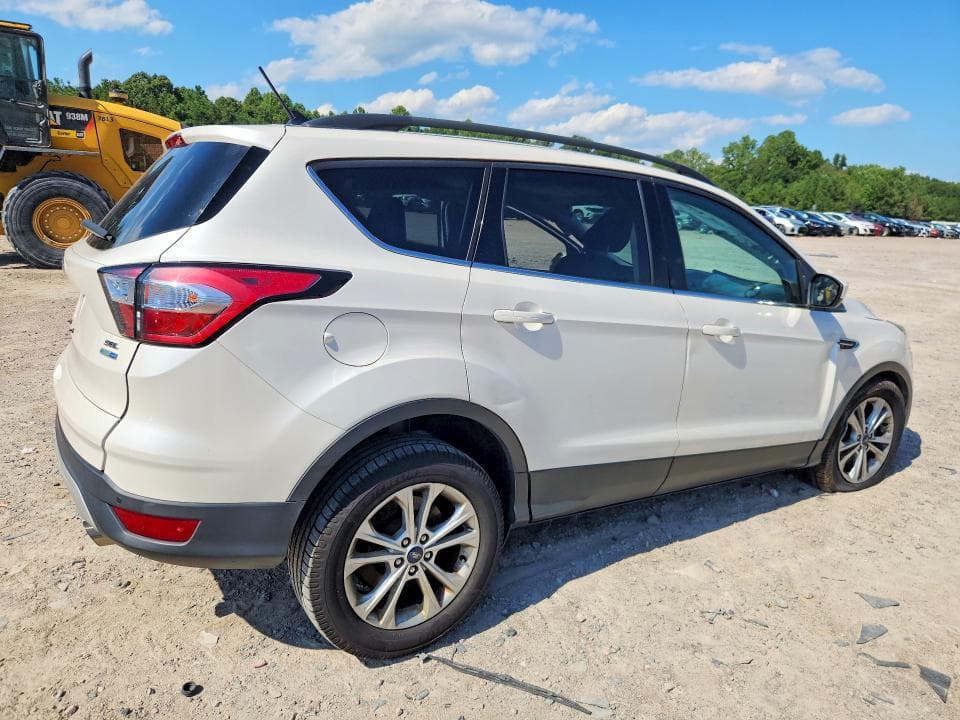 2018 FORD ESCAPE SEL 3