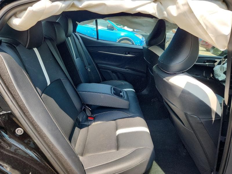 2025 TOYOTA CAMRY SE 10