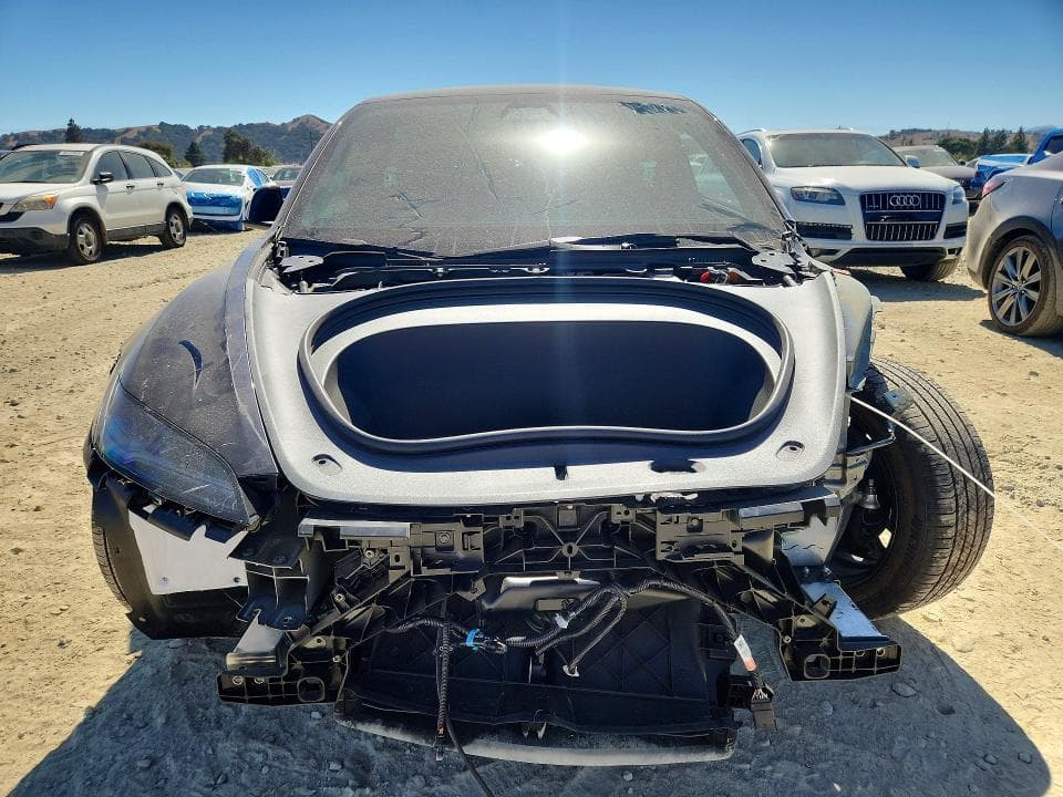2026 TESLA MODEL 3 5
