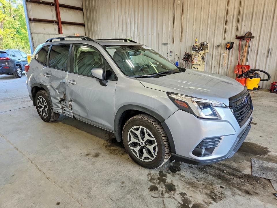 2024 SUBARU FORESTER PREMIUM 4