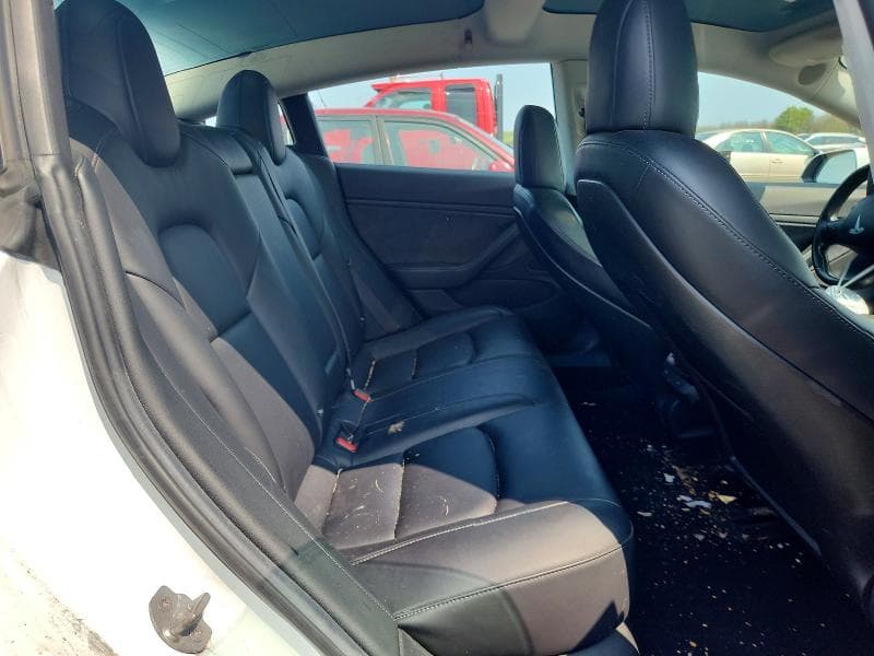 2018 TESLA MODEL 3 10