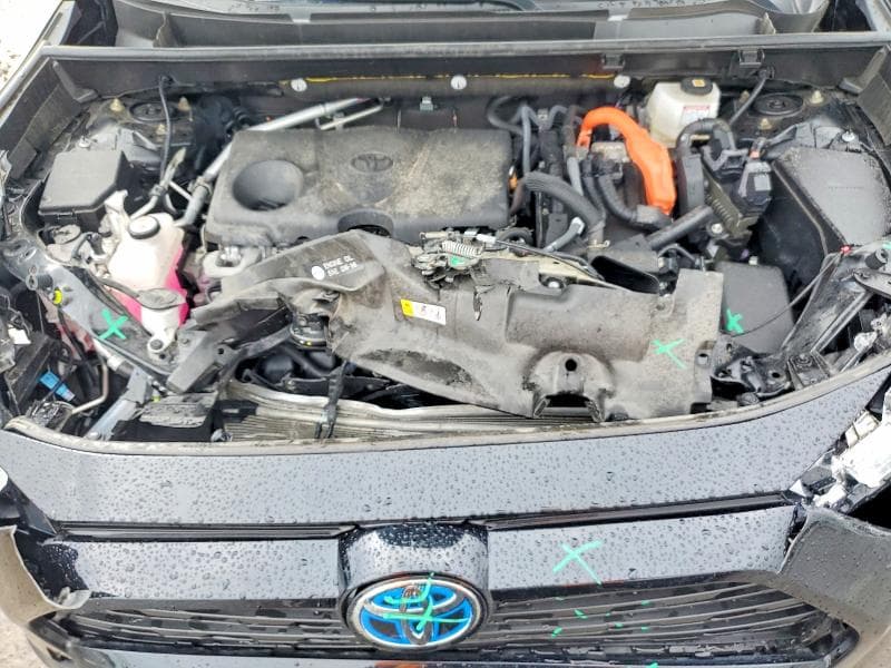 2024 TOYOTA RAV4 HYBRID XLE 12