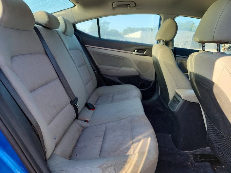 2017 HYUNDAI ELANTRA SE 10