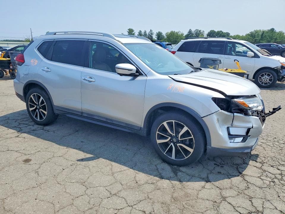 2017 NISSAN ROGUE SL 4