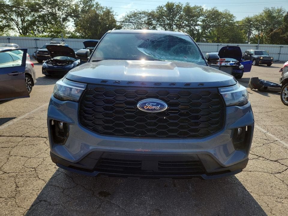 2025 FORD EXPLORER ST-LINE 5