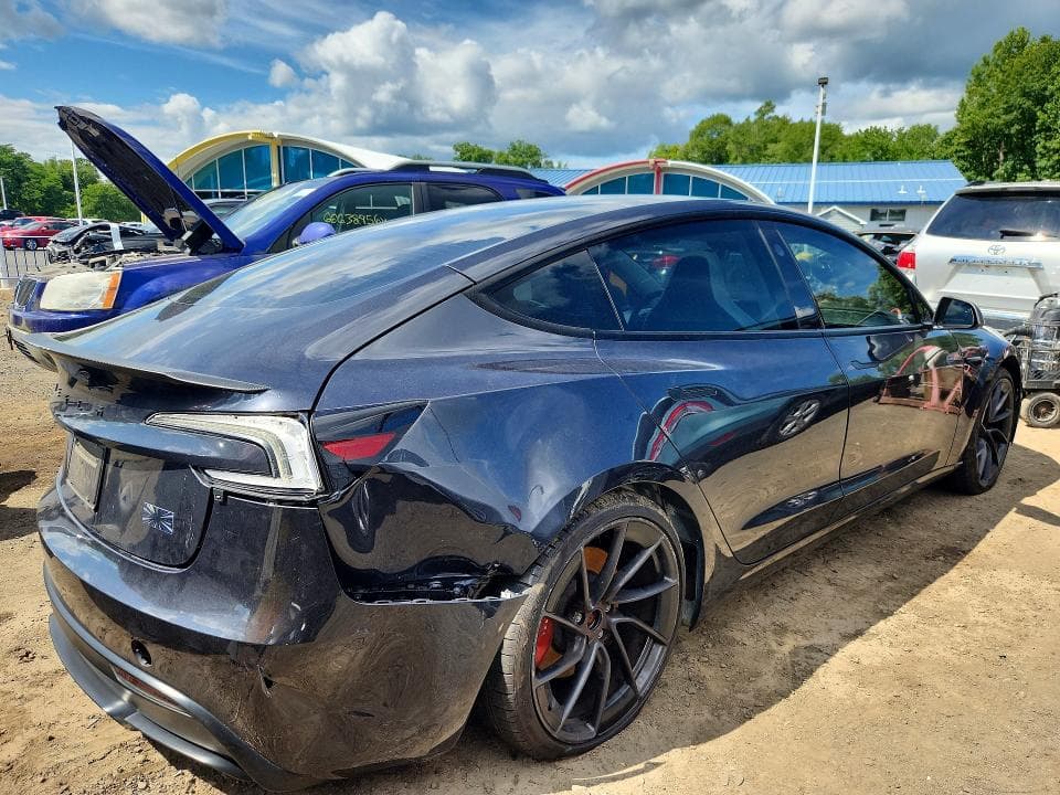 2024 TESLA MODEL 3 3