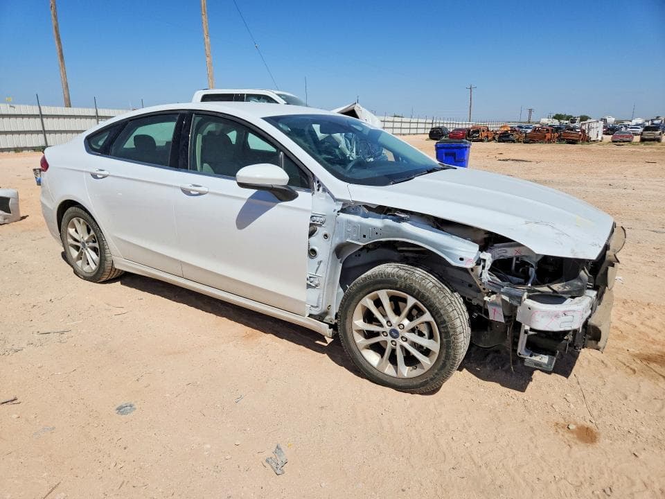 2019 FORD FUSION SE 4