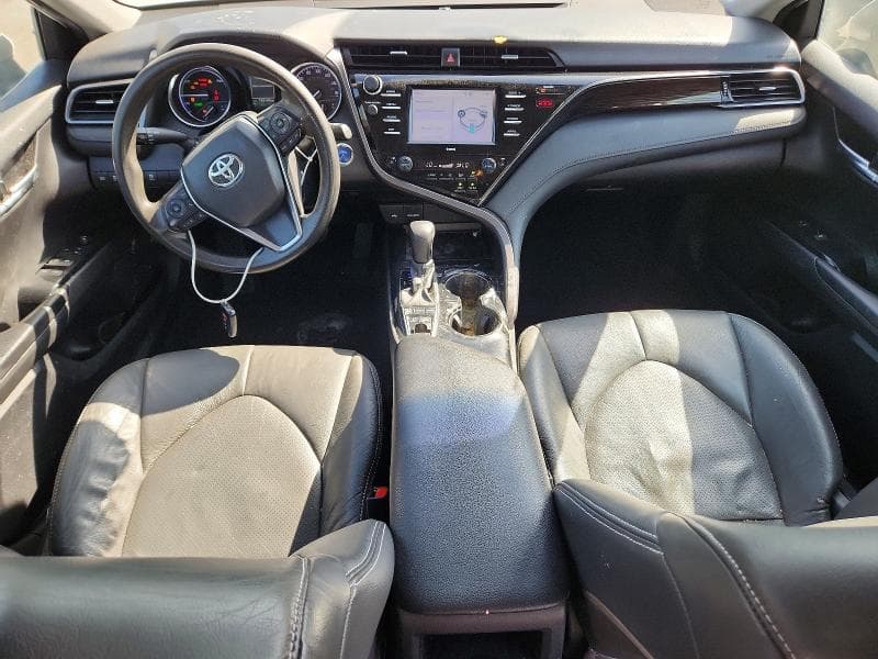 2020 TOYOTA CAMRY LE 8
