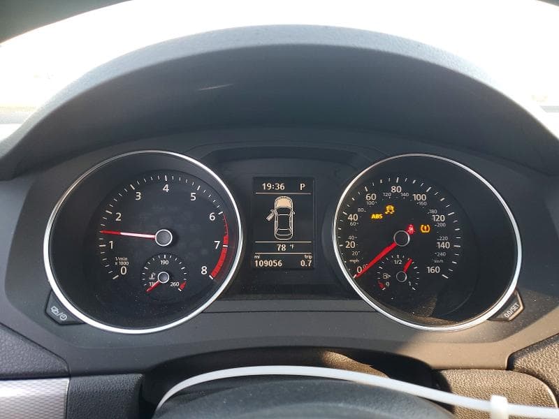 2017 VOLKSWAGEN JETTA SE 9