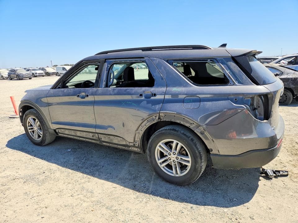 2021 FORD EXPLORER XLT 2