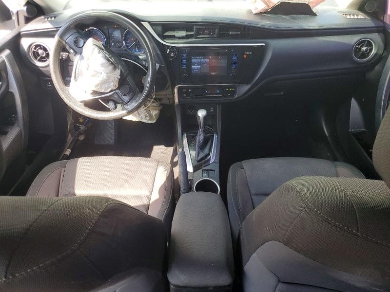 2017 TOYOTA COROLLA LE 8