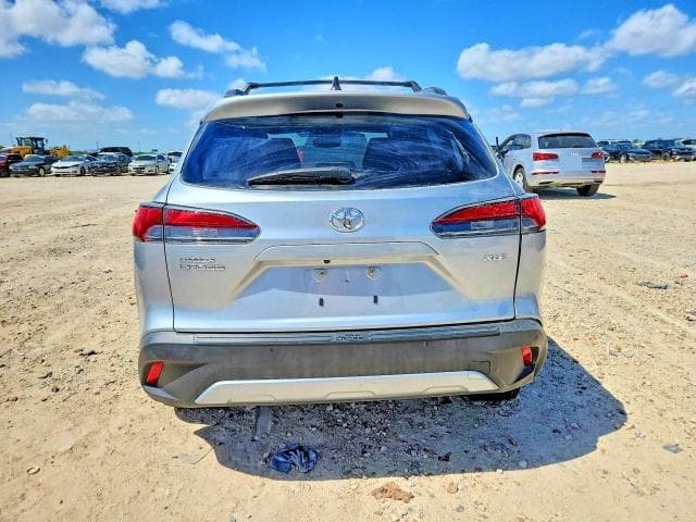 2025 TOYOTA COROLLA CROSS XLE 6