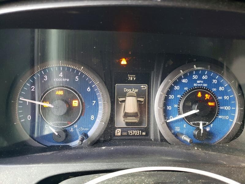 2017 TOYOTA SIENNA XLE 7-PASSENGER 9