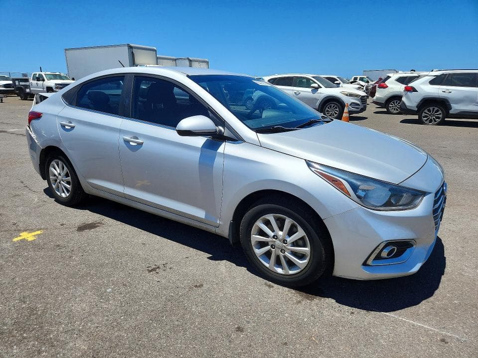 2019 HYUNDAI ACCENT SEL 4
