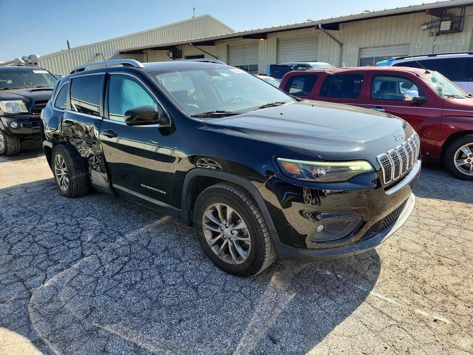 2019 JEEP CHEROKEE LATITUDE PLUS 4