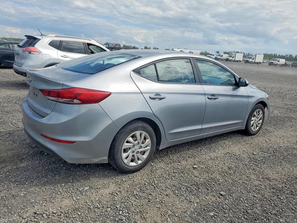 2017 HYUNDAI ELANTRA SE 3