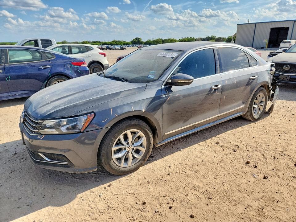 2017 VOLKSWAGEN PASSAT S - 1