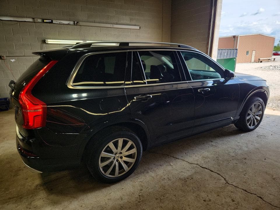 2017 VOLVO XC90 T6 3