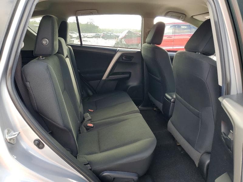 2018 TOYOTA RAV4 LE 11