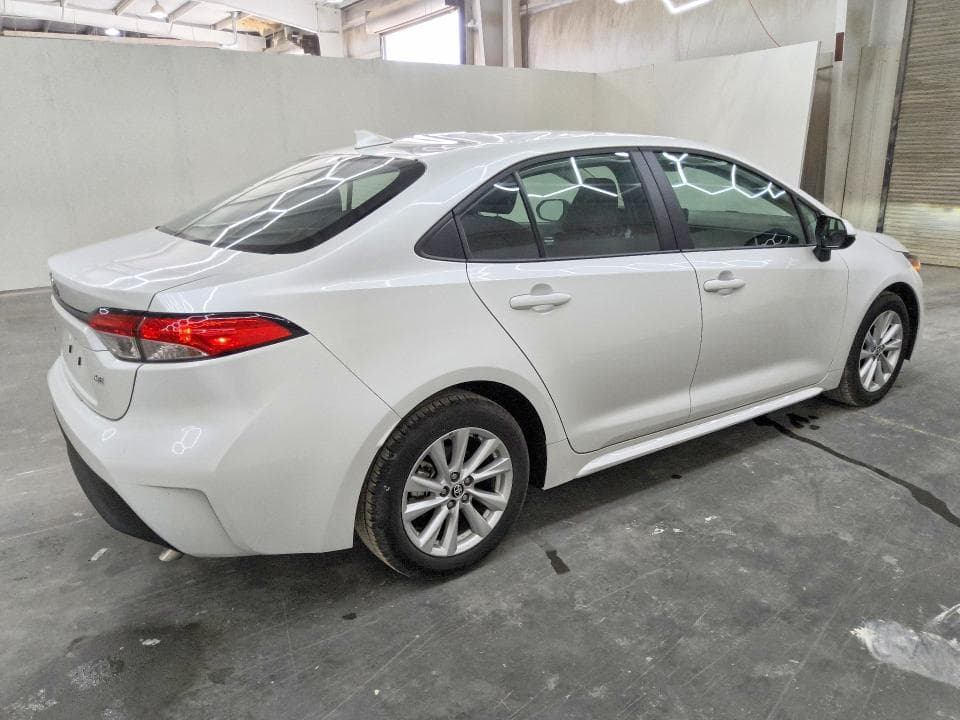 2025 TOYOTA COROLLA LE 3