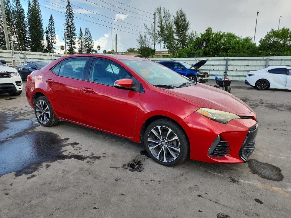 2017 TOYOTA COROLLA SE 4