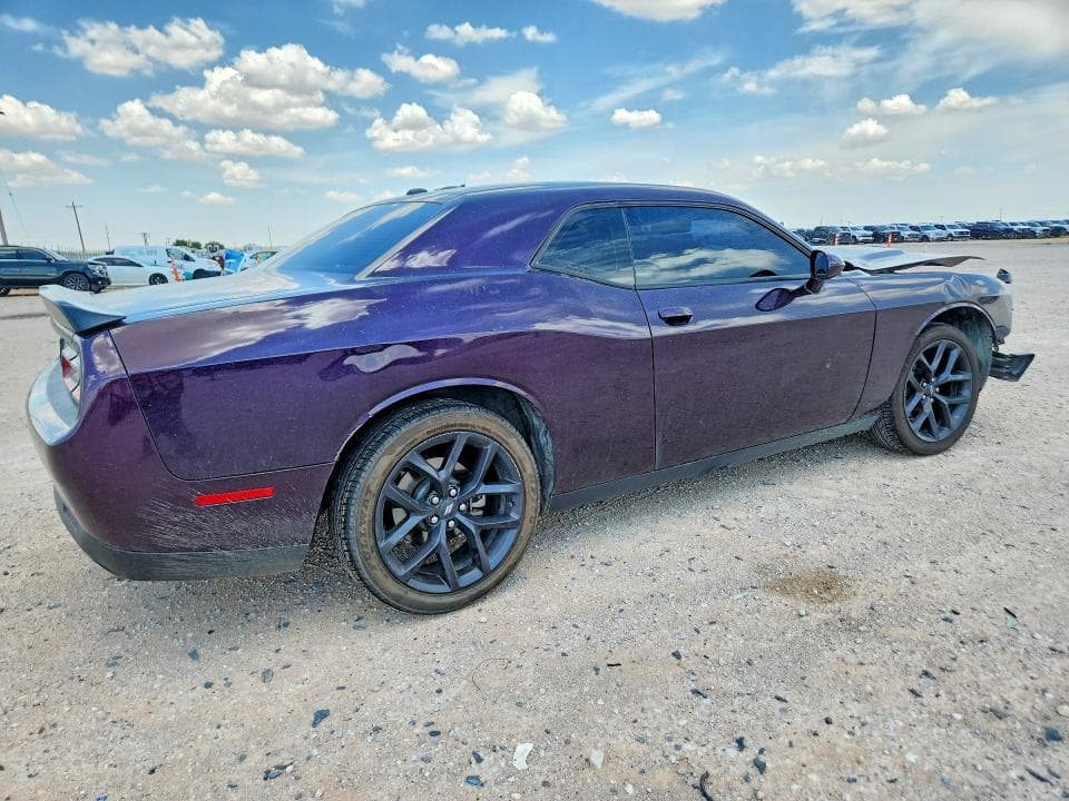 2021 DODGE CHALLENGER SXT 3