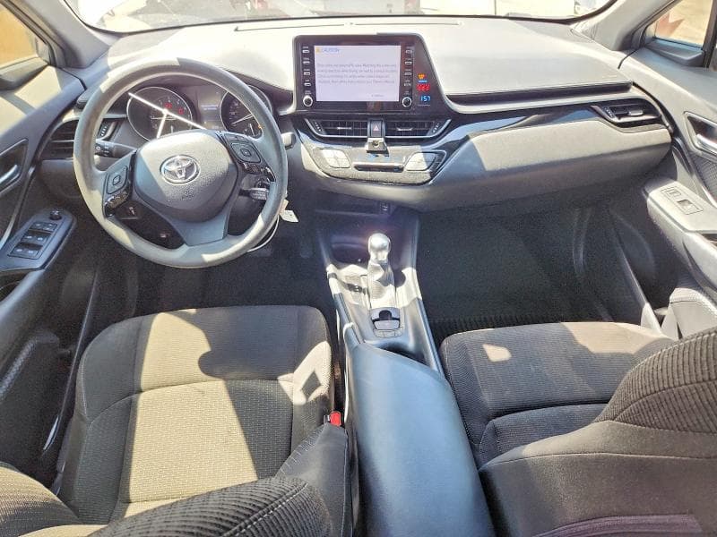 2019 TOYOTA C-HR LE 8