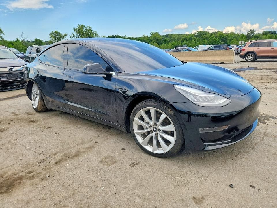 2019 TESLA MODEL 3 4