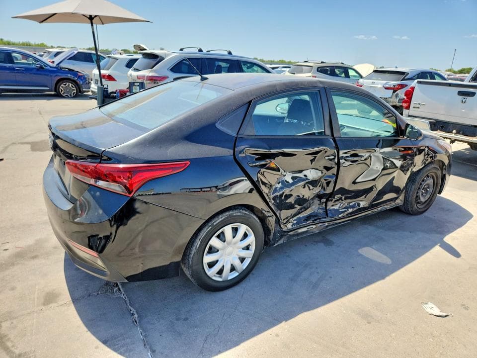 2018 HYUNDAI ACCENT SE 3