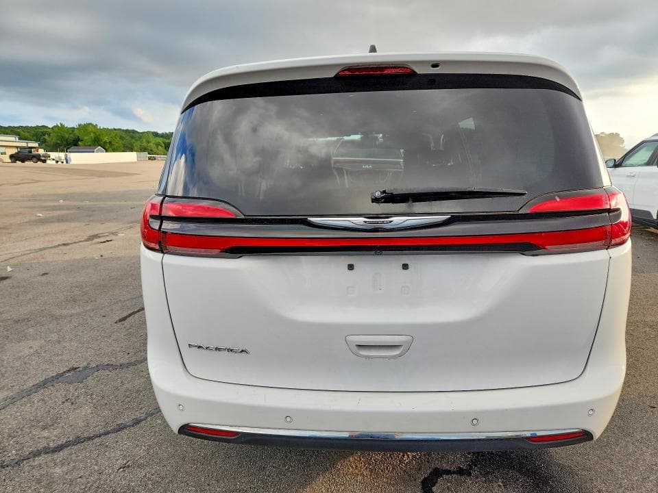 2024 CHRYSLER PACIFICA TOURING L 6