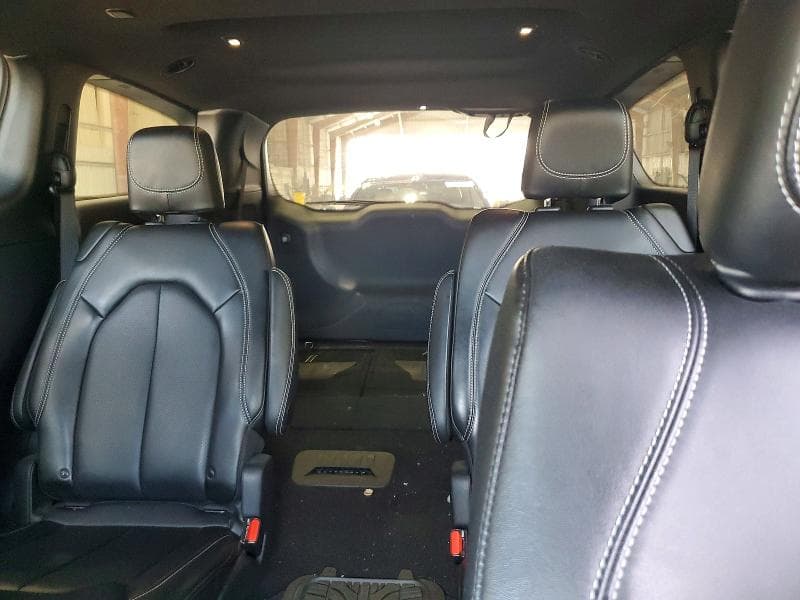2024 CHRYSLER PACIFICA TOURING L 10