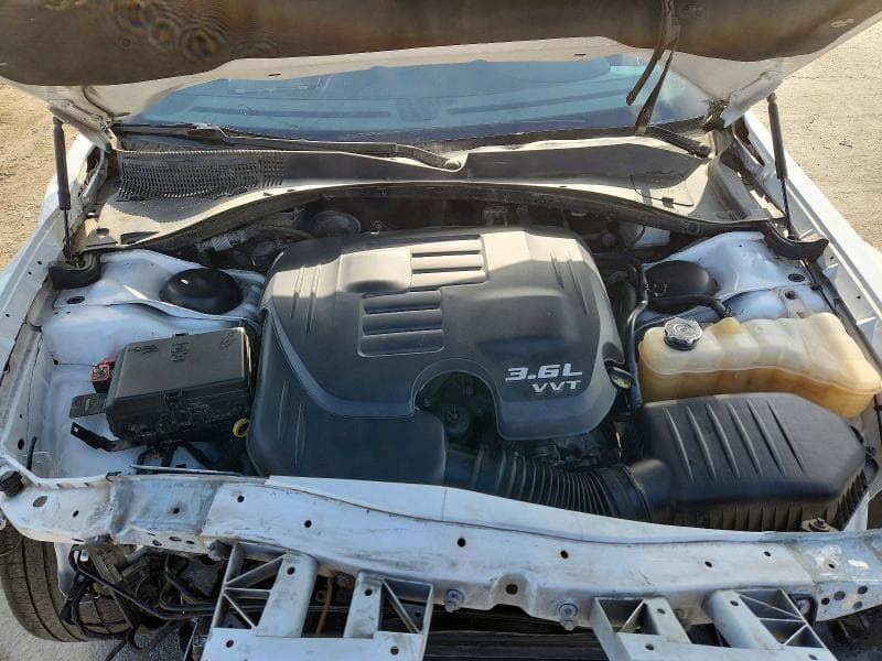 2018 CHRYSLER 300 S 11