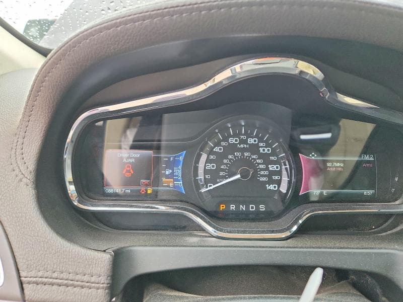 2018 LINCOLN MKT 9
