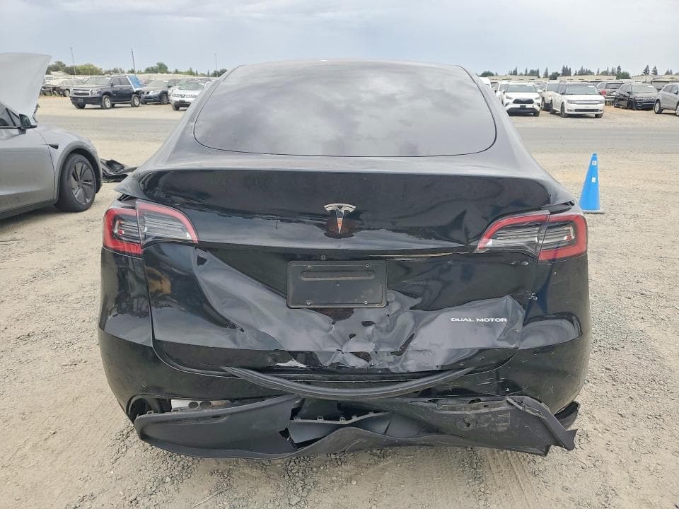 2022 TESLA MODEL Y 6